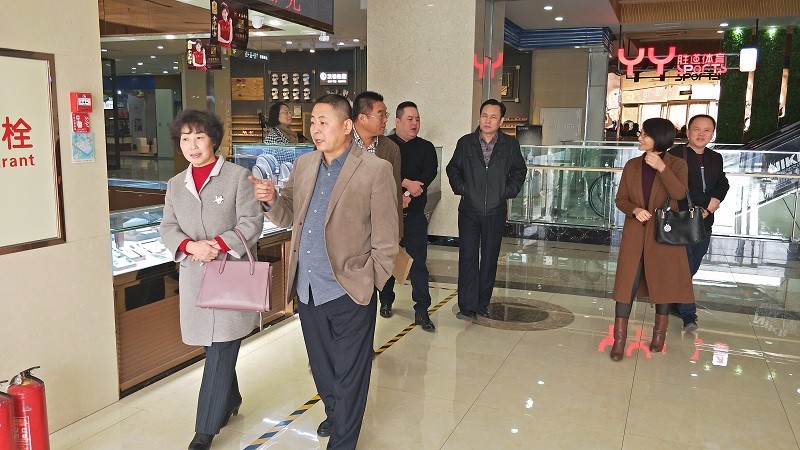 民建滄州市委主委李桂敏到 市直五支部.jpg