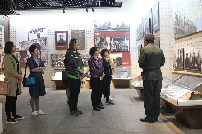 石家莊民建婦委會參觀城南莊2-1.jpg