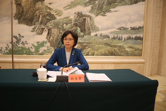 0002孫立軍副主委宣讀宣傳報道工作先進個人表彰名單-1.jpg