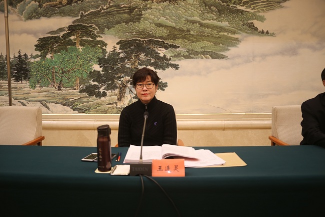 0005王連靈副主委宣讀全省優秀會員表彰名單和全省先進工作者表彰名單-1.jpg
