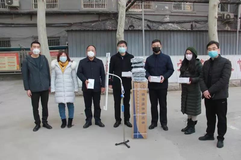 向邯鄲市科協捐贈疫情防控急需物資.jpg