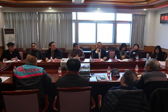 民建唐山市開平工委學(xué)習(xí)中共十九屆五中全會精神會議-2-1.jpg