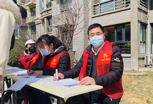 “疫”聲令下，民建路北一支部在行動(dòng)！李秋彬下沉路北區(qū)天元駿景社區(qū)-1.jpg