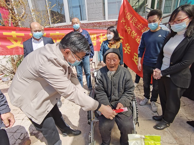 20220418助力鄉村建設 實施定向幫扶——民建保定市委新華支部開展幫扶活動2-1.jpg