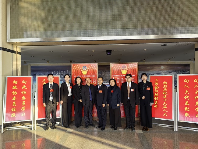 _踔厲奮發(fā)謀發(fā)展，履職盡責顯擔當——民建秦皇島市委北戴河總支會員積極履職區(qū)兩會.jpg