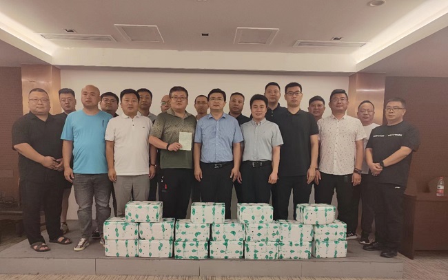 20230707同新共建我先行 暖心助農(nóng)促振興——民建保定市委新階層支部開(kāi)展消費(fèi)助農(nóng)活動(dòng)1-1.jpg