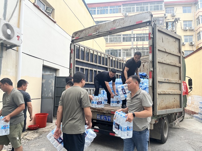 1_民建廊坊市委青年總支助力防汛抗洪救災(zāi)1-1.jpg
