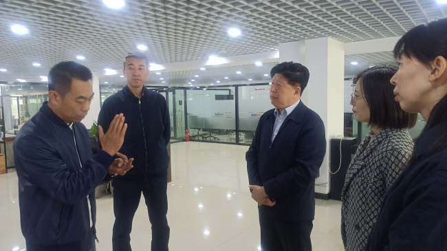 唐山市政協副主席、民建唐山市委主委胡世寧到路北區工委七支部會員之家走訪調研1 (5) (2).jpg