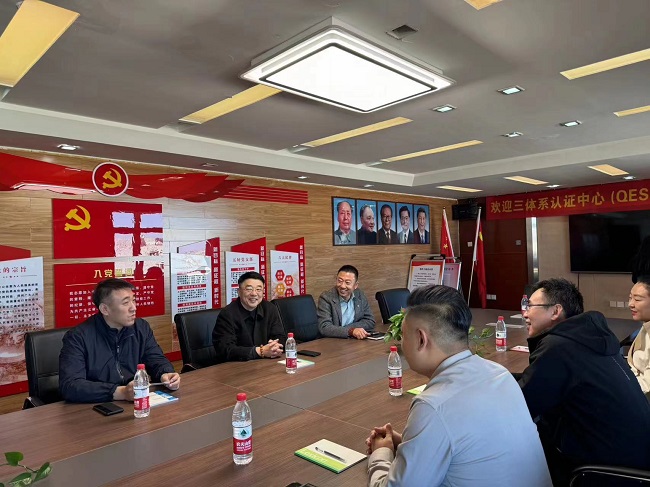 路北區(qū)工商聯(lián)到路北區(qū)工委六支部考察會員之家建設(shè)情況 (2).jpg