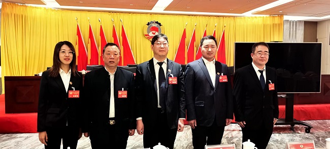 民建張家口市崇禮區支部會員參加區政協三屆四次會議-1.jpg