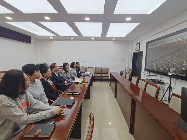 民建唐山市委機關集體觀看全國政協十四屆二次會議開幕式.jpg