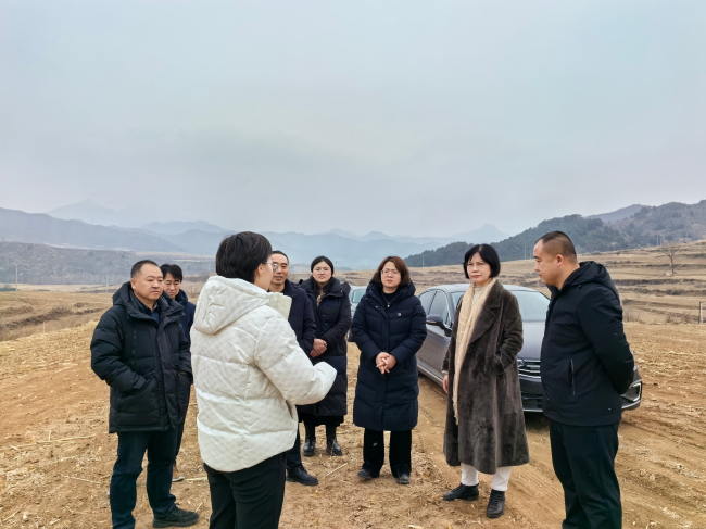 民建河北省委副主委武云秀帶隊(duì)赴豐寧調(diào)研幫扶工作1 (3) (2).jpg