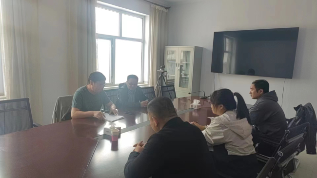 民建張家口市委崇禮區支部委員會召開學習全國兩會精神座談會 (2).jpg