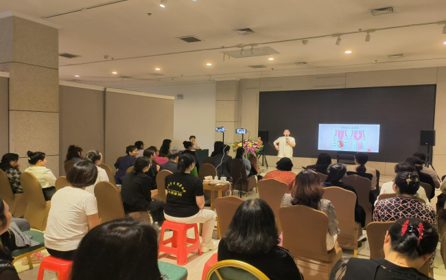 20240430民建保定市委競秀支部、直屬二支部、婦女工作委員會、保定市看護(hù)志愿者協(xié)會聯(lián)合舉辦女性健康公益課堂 (2).jpg