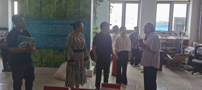 民建中央畫院河北（唐山）分院就推進書畫展工作赴北京交流 (2) (2).jpg