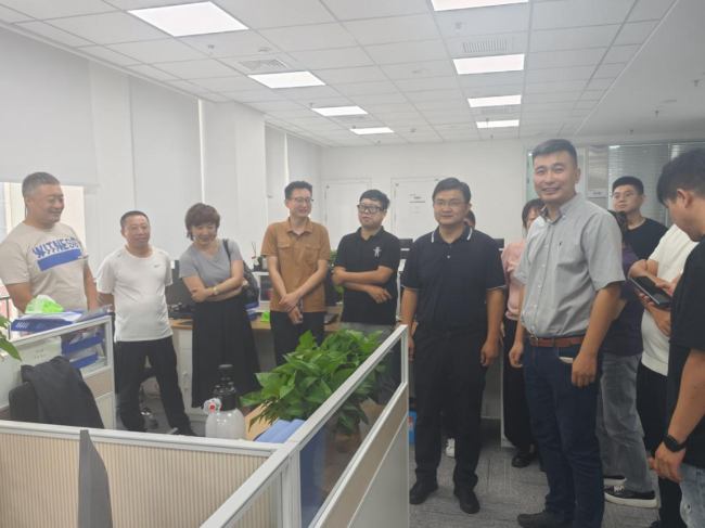 民建保定市委新城支部赴興業(yè)證券股份有限公司保定分公司考察調(diào)研 (2).jpg