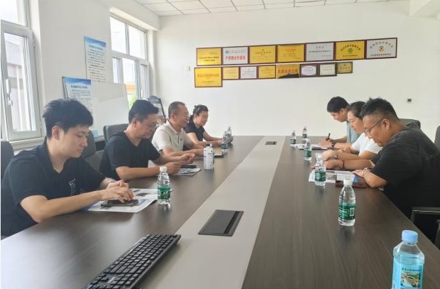 民建唐山市委路南區(qū)工委二支部學習中共二十屆三中全會精神-1.jpg