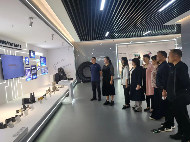 民建界別市政協委員參與黨外委員專題視察活動 (2).jpg