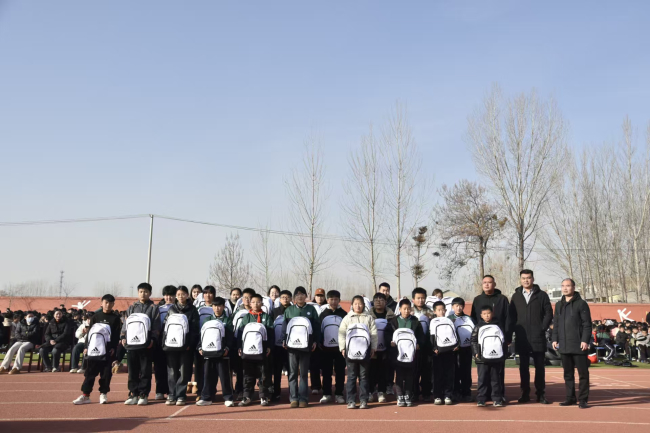 擔當社會職責溫暖農村教育 (2).jpg