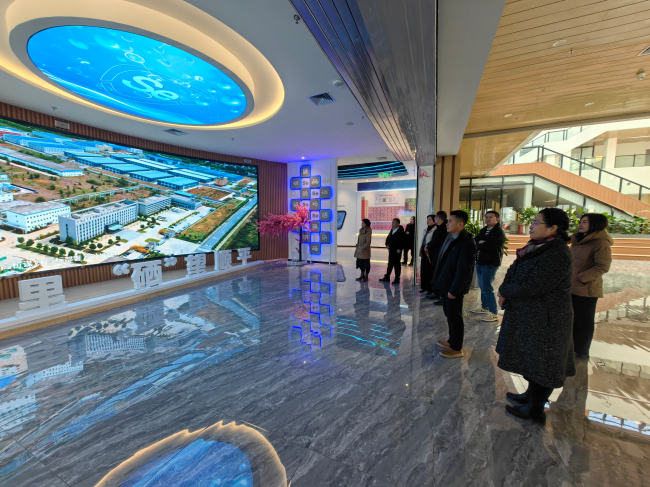 20250123民建保定市委直屬一支部赴順平富硒農業產業園進行調研考察2 (2).jpg