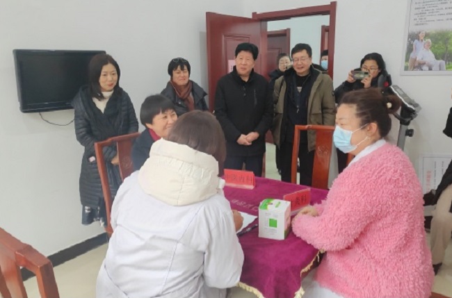 民建唐山市委、民建界別政協委員開展聚力賦能進社區活動 (1)-1.jpg