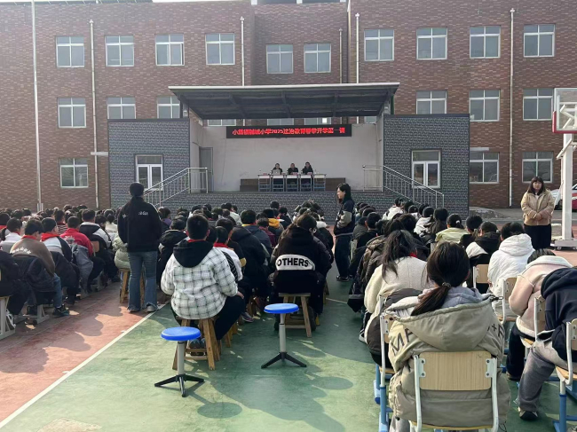 民建唐山市委豐南區(qū)總支開展青少年法治宣傳活動 (2).jpg
