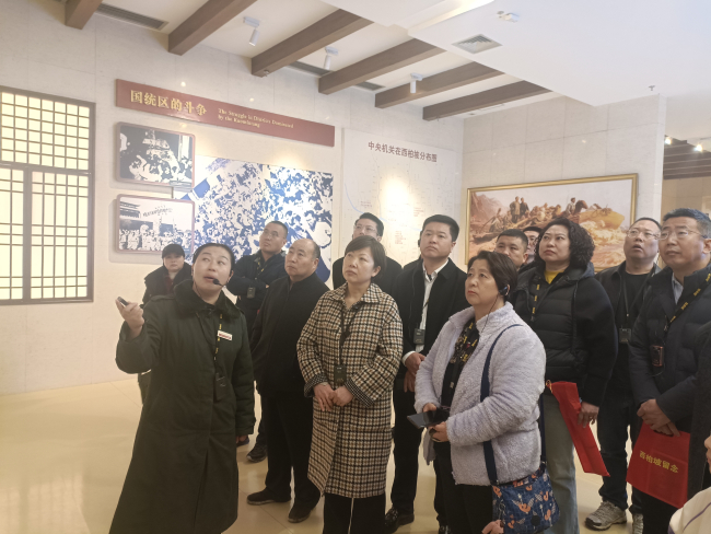 民建石家莊市委裕華區二支部開展“高唱團結歌 啟航新征程”主題學習活動 (2).jpg