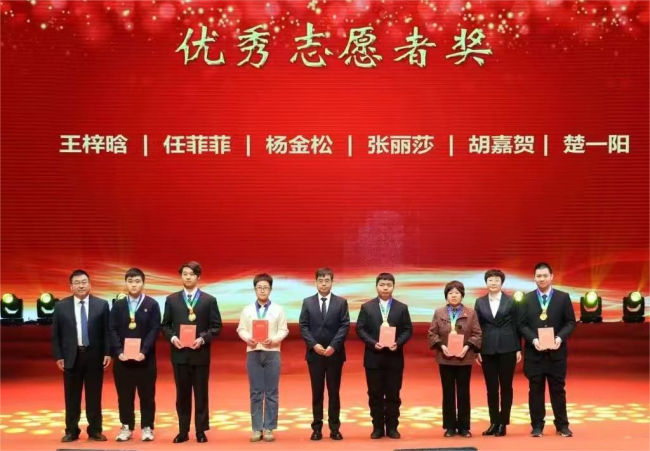 民建會員參與醫院志愿服務 傳遞愛心與溫暖1.jpg