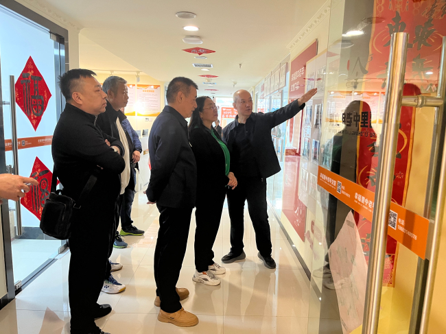 民建承德市委雙橋支部開展養老產業專題調研活動1 (2).jpg