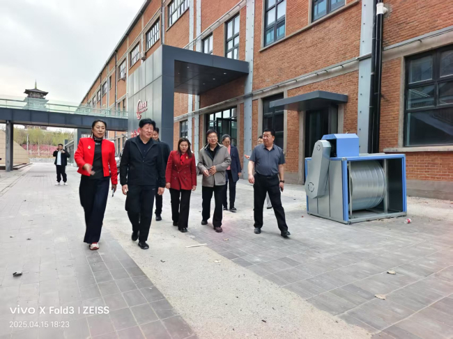 民建武漢市委洪山區(qū)工委到唐山鸞棲1403研學基地參觀調(diào)研 (2).jpg